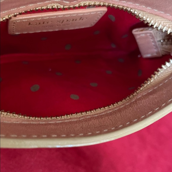 Kate Spade Metallic Gold Coin /Card holder With Keyring Has Scratches outside - Picture 6 of 7